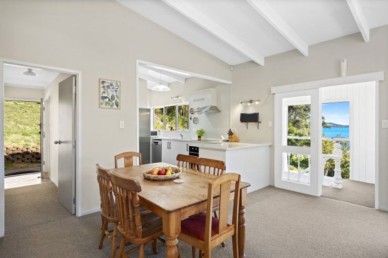 Property details for 99 Kawakawa Bay Coast Road, Kawakawa Bay, Papakura