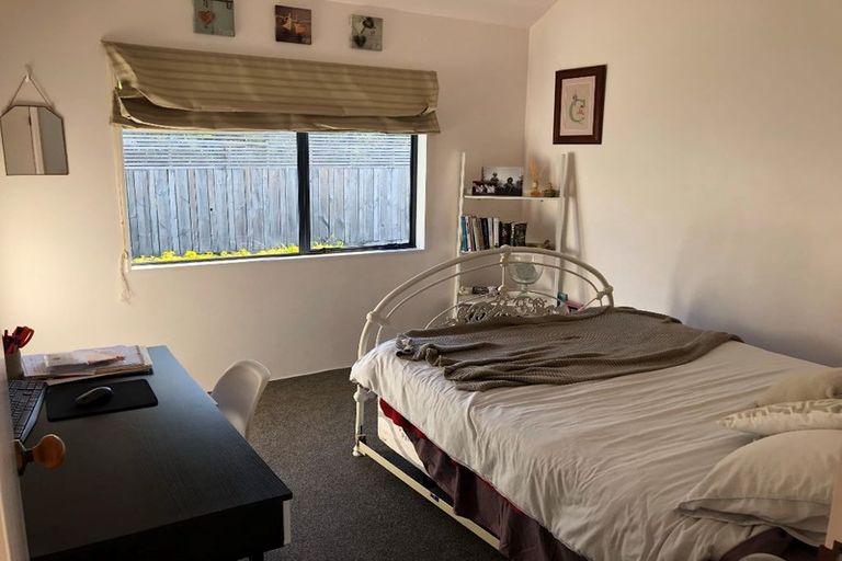 Photo of property in 268a One Tree Point Road, One Tree Point, 0118