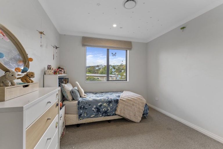 Photo of property in 37b Tiromoana Road, Raumati South, Paraparaumu, 5032