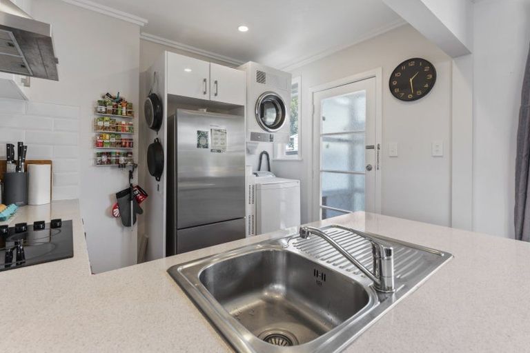 Photo of property in 32a Bay Street, Petone, Lower Hutt, 5012