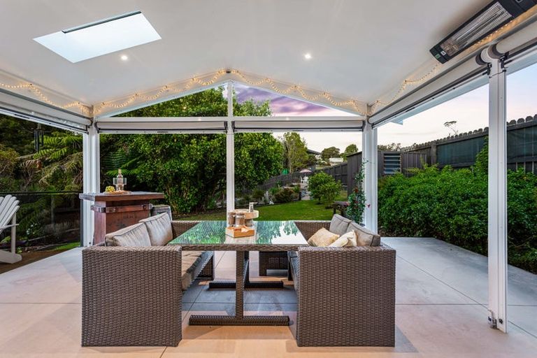 Photo of property in 6 Sunnyview Road, Greenhithe, Auckland, 0632