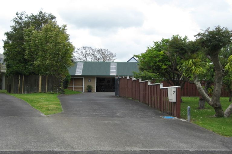 Photo of property in 7 Witla Court, Mangere Bridge, Auckland, 2022