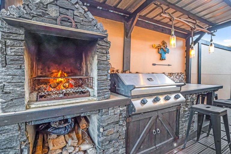 Photo of property in 37 Magellan Rise, Flagstaff, Hamilton, 3210