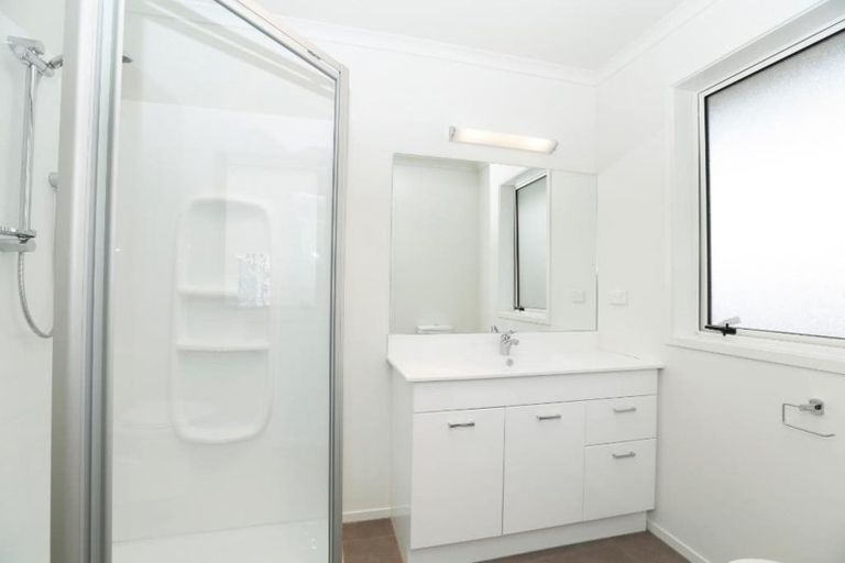 Photo of property in 31 Shrule Place, Huntington, Hamilton, 3210