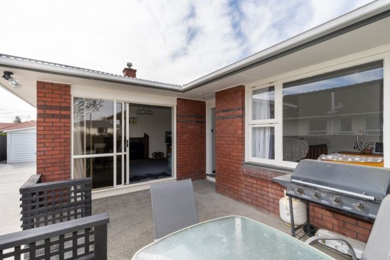 Photo of property in 27 Dunstan Crescent, Hornby, Christchurch, 8042
