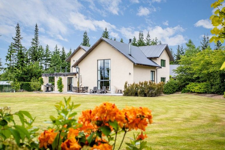 Photo of property in 33 Old Racecourse Road, Albert Town, Wanaka, 9305