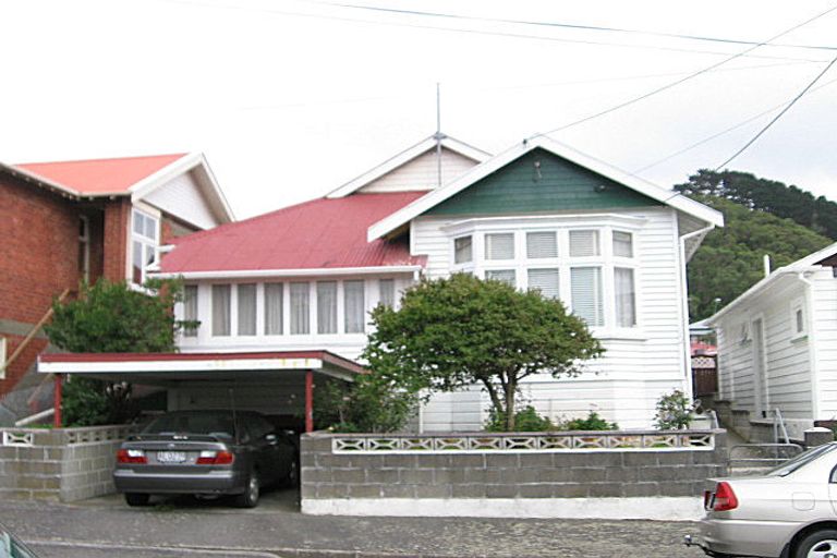 Photo of property in 12 Trevor Terrace, Newtown, Wellington, 6021