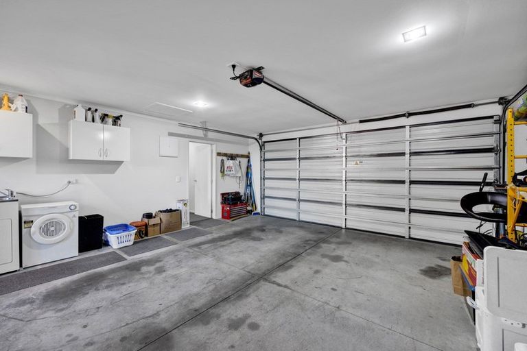 Photo of property in 31 Flint Road West, Stratford, 4332