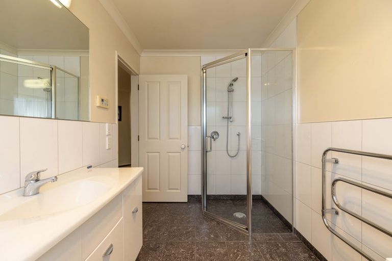 Photo of property in 196 Milne Drive, Paraparaumu, 5032