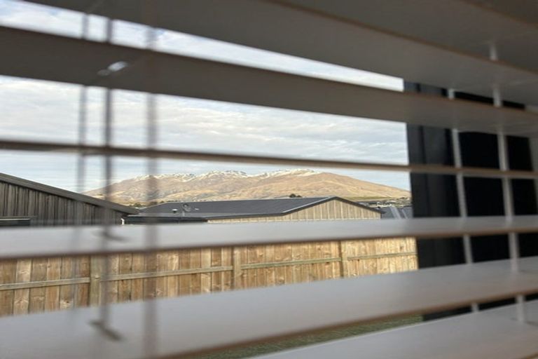 Photo of property in 45 Shepherd Road, Jacks Point, Queenstown, 9371