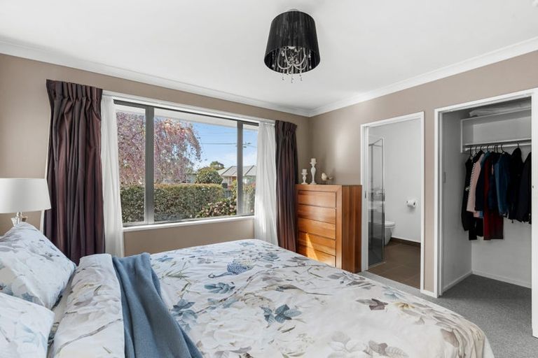 Photo of property in 39 Bevington Street, Avonhead, Christchurch, 8042
