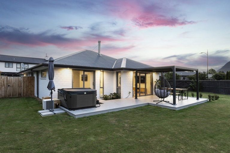 Photo of property in 9 Florin Place, Prebbleton, 7604