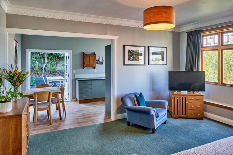 Photo of property in 10 Helen Street, Brooklyn, Wellington, 6021