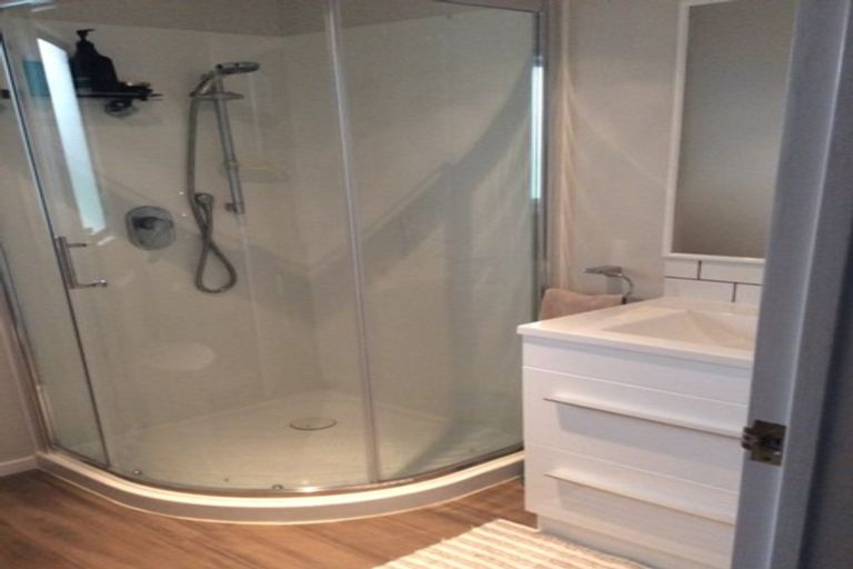 Photo of property in 7 Tokay Place, Huapai, Kumeu, 0810