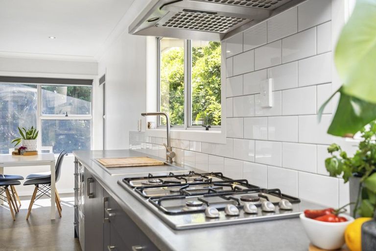 Photo of property in 13 Matipo Crescent, Pukete, Hamilton, 3200