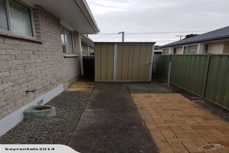 Photo of property in 8b Porutu Street, Fairfield, Lower Hutt, 5011