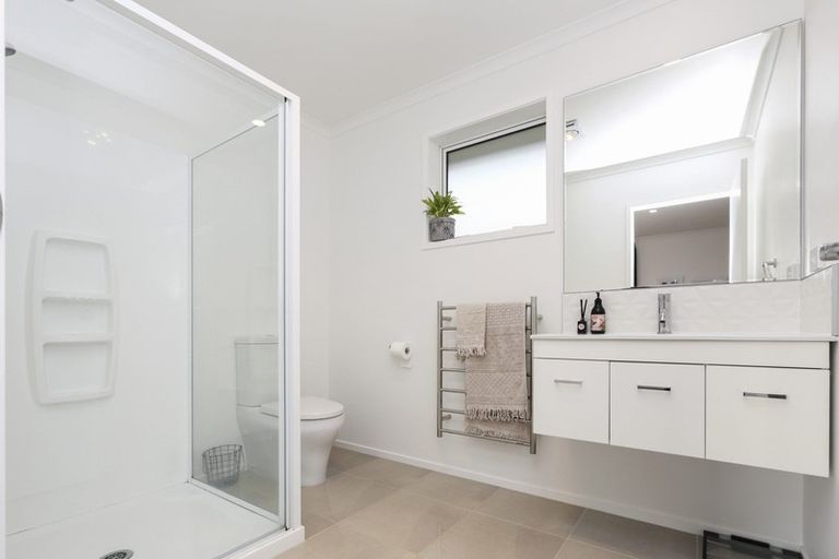 Photo of property in 9 Marsden Place, Hurworth, New Plymouth, 4310