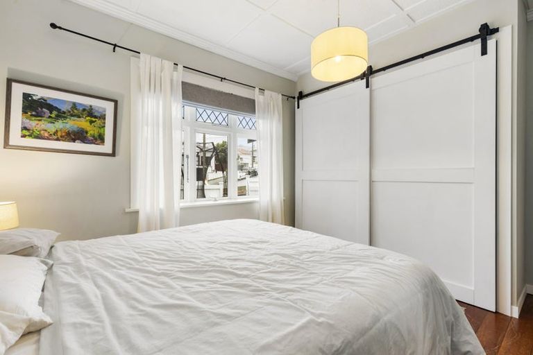 Photo of property in 10 Brighton Street, Island Bay, Wellington, 6023