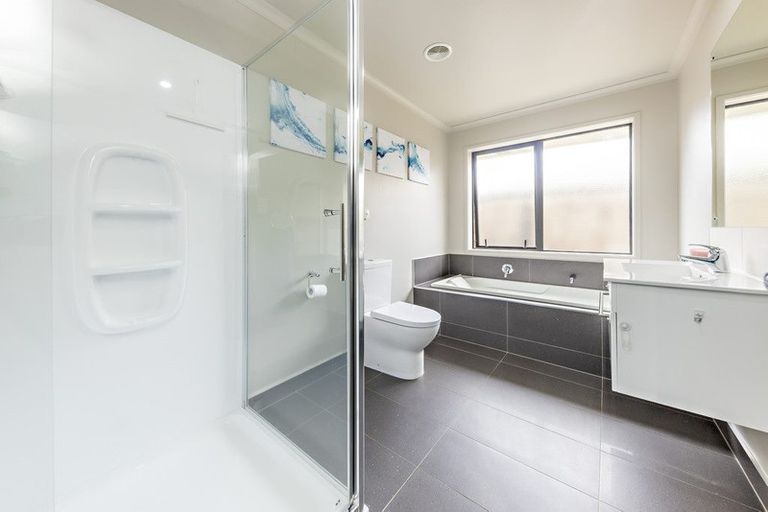 Photo of property in 10 Patu Way, Patumahoe, Pukekohe, 2679