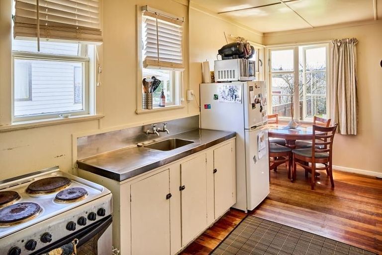 Photo of property in 125 Waddington Drive, Naenae, Lower Hutt, 5011