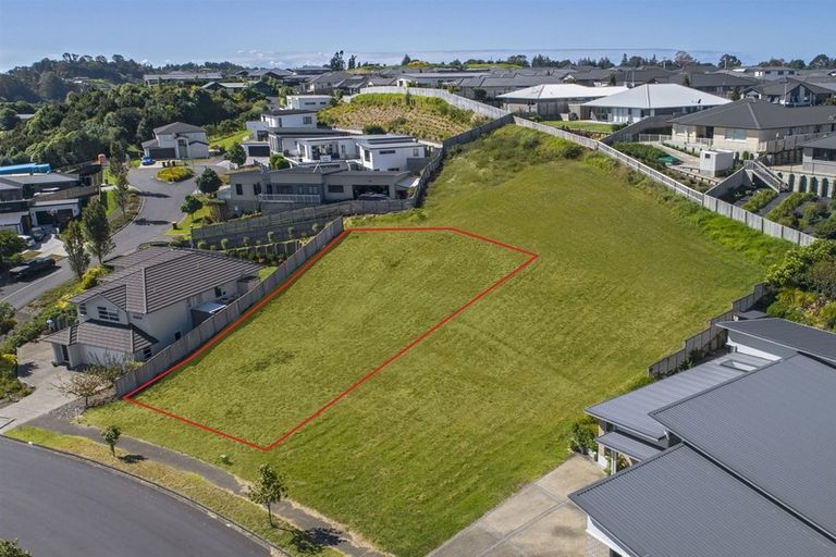 Photo of property in 35 Caldera Crescent, Pyes Pa, Tauranga, 3112