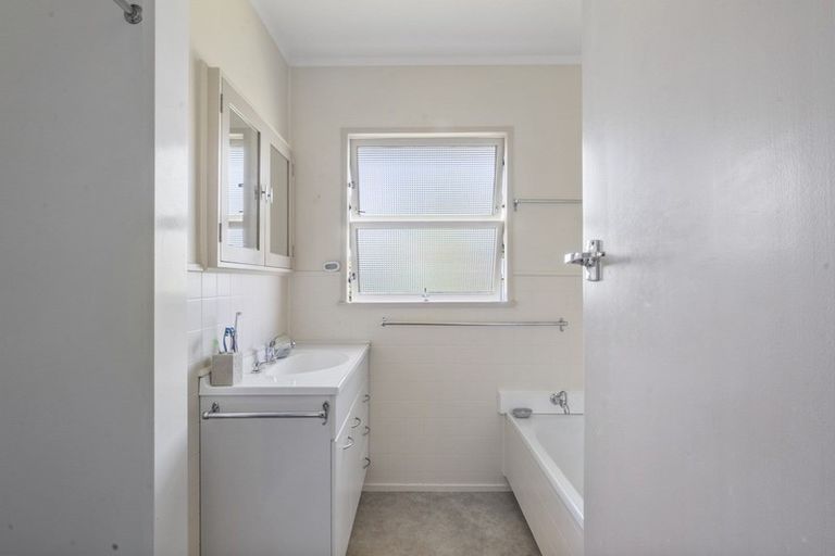 Photo of property in 11 Beverley Crescent, Hillcrest, Hamilton, 3216