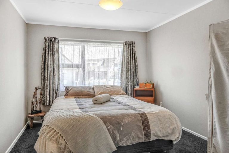 Photo of property in 4 Charisma Court, Kelvin Grove, Palmerston North, 4414