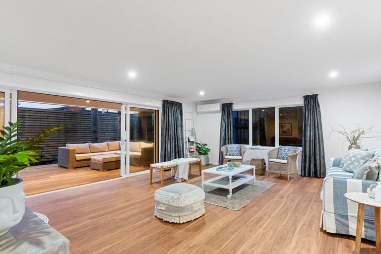 Photo of property in 112 Karewa Parade, Papamoa Beach, Papamoa, 3118