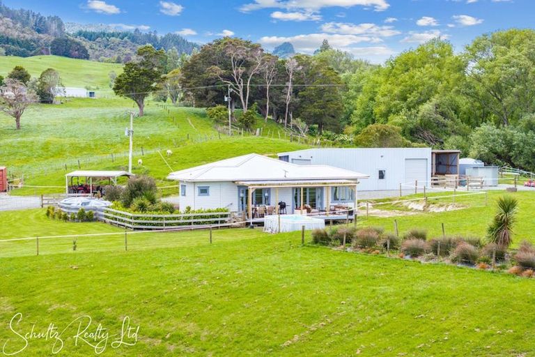 Photo of property in 26 Brynderwyn Road, Brynderwyn, Maungaturoto, 0587