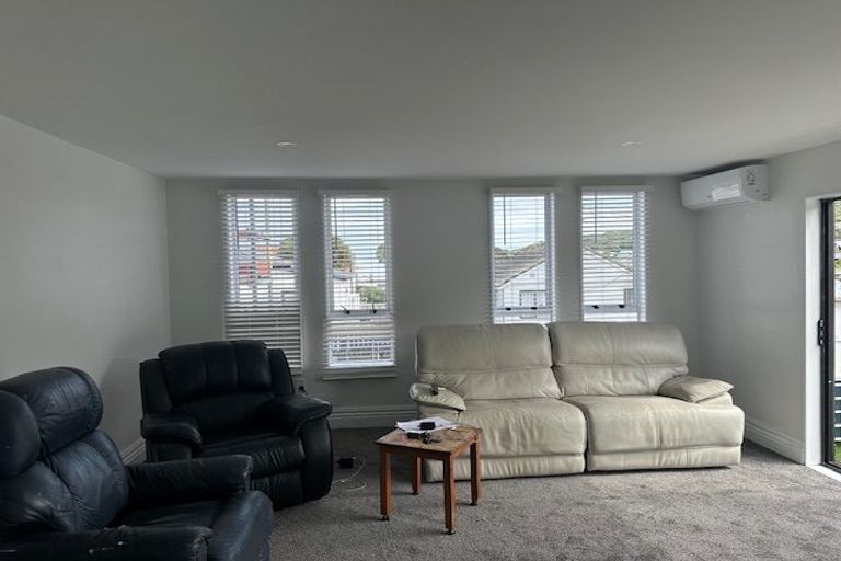 Photo of property in 432 Adelaide Road, Berhampore, Wellington, 6023