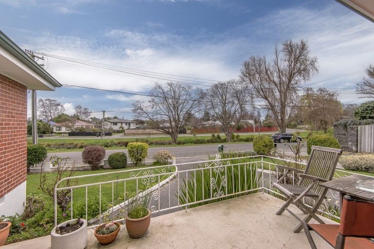 Photo of property in 231 Fifield Terrace, Opawa, Christchurch, 8023