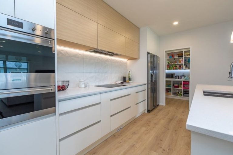 Photo of property in 67 Waipunahau Road, Waikanae, 5036