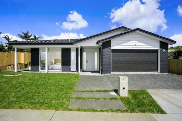 Photo of property in 47 Symes Drive, Red Beach, 0932