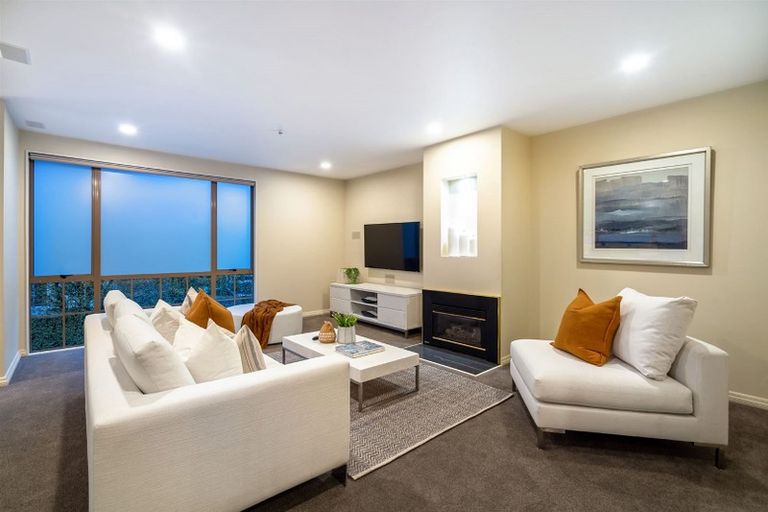 Photo of property in 2/35a Hart Road, Hauraki, Auckland, 0622