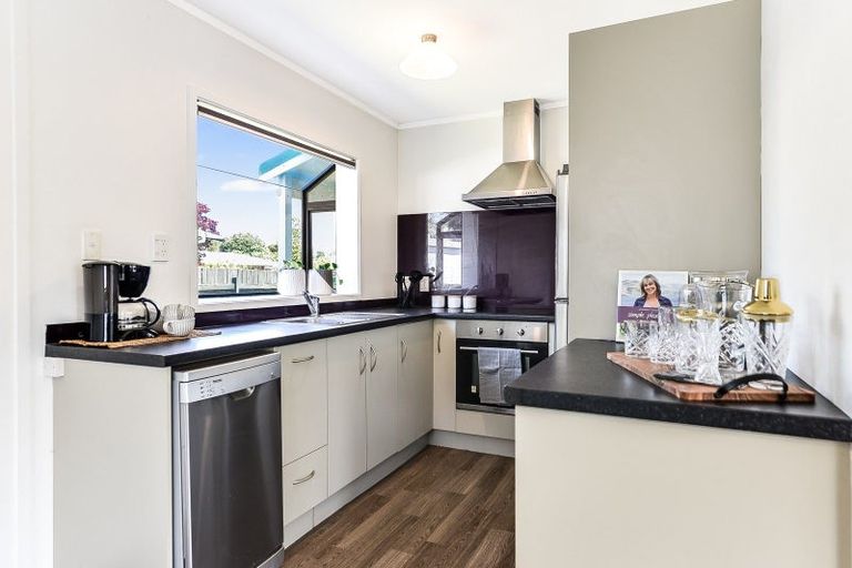 Photo of property in 4a Saint Lukes Place, Bader, Hamilton, 3206