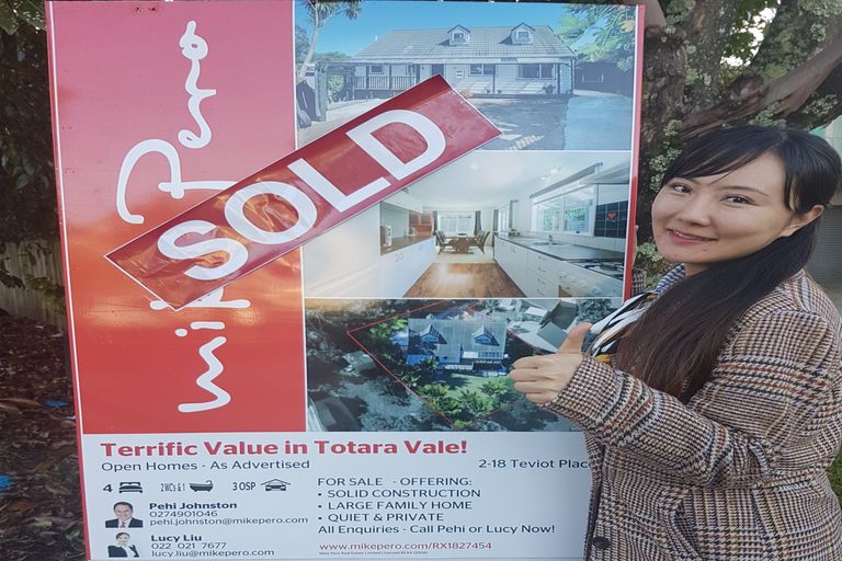 Photo of property in 1/18 Teviot Place, Totara Vale, Auckland, 0629