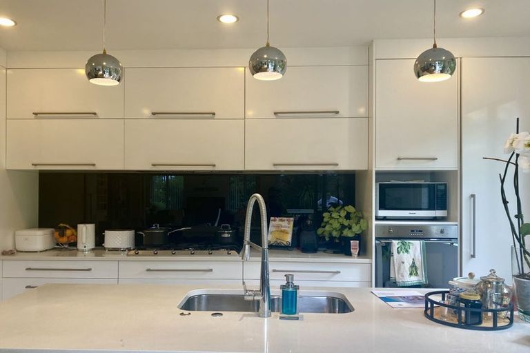 Photo of property in 666b Beach Road, Browns Bay, Auckland, 0630