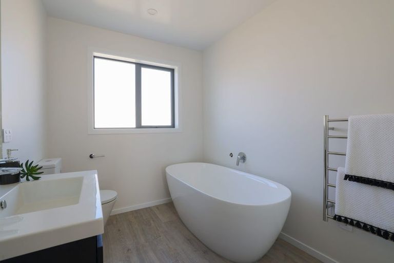 Photo of property in 105 Main Road, Wainuiomata, Lower Hutt, 5014