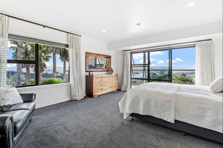 Photo of property in 5 Kotare Place, Sandspit, Warkworth, 0982