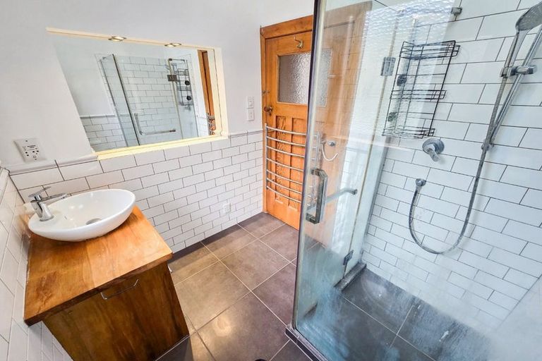 Photo of property in 12 Dee Street, Island Bay, Wellington, 6023