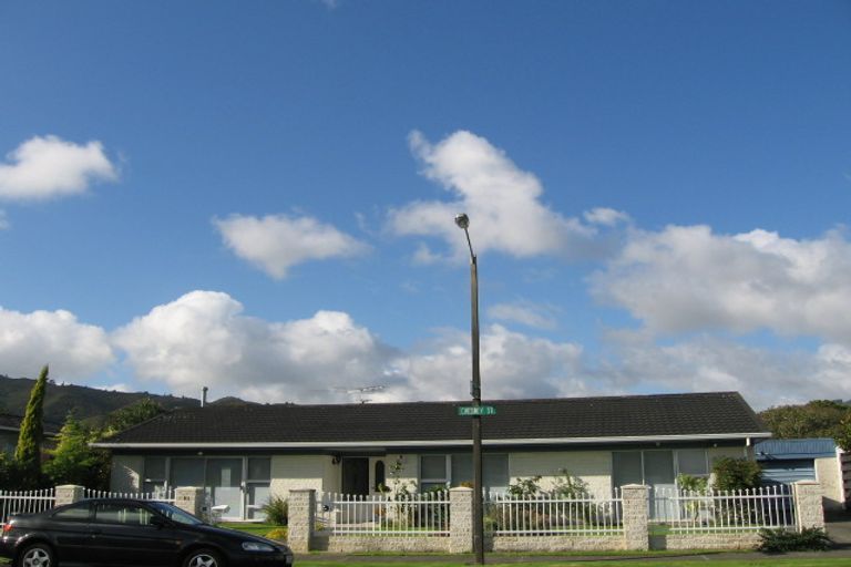 Photo of property in 10 Chesney Street, Avalon, Lower Hutt, 5011