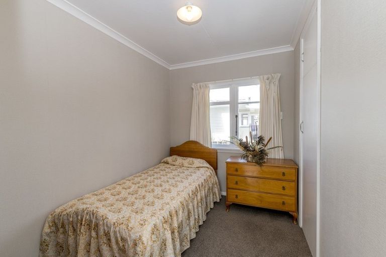 Photo of property in 9 Bowen Street, Levin, 5510