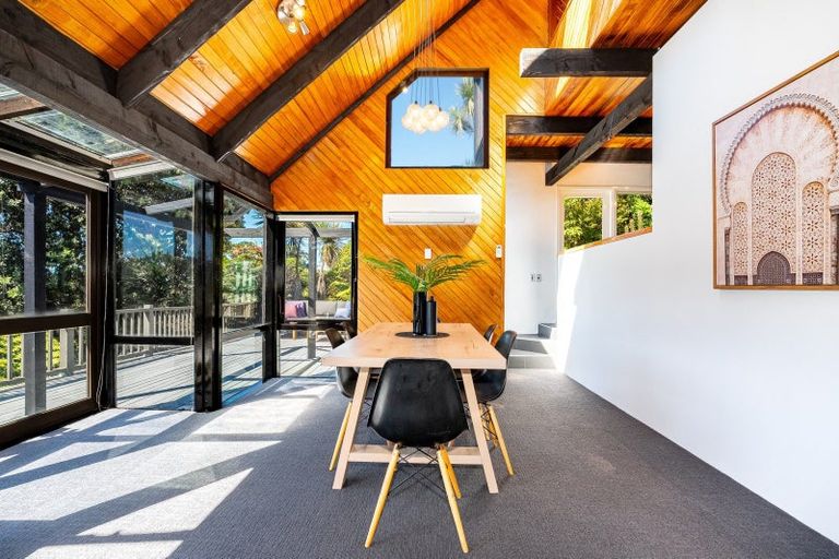 Photo of property in 1 Indira Place, Khandallah, Wellington, 6035