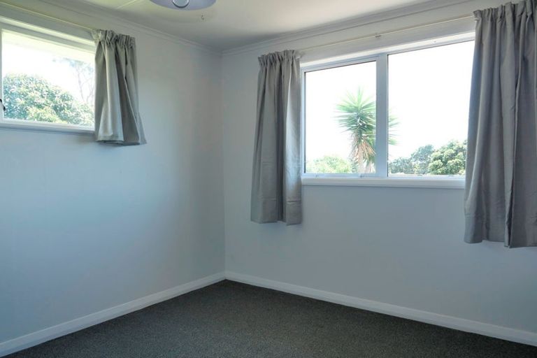 Photo of property in 14 Campion Road, Waikanae Beach, Waikanae, 5036