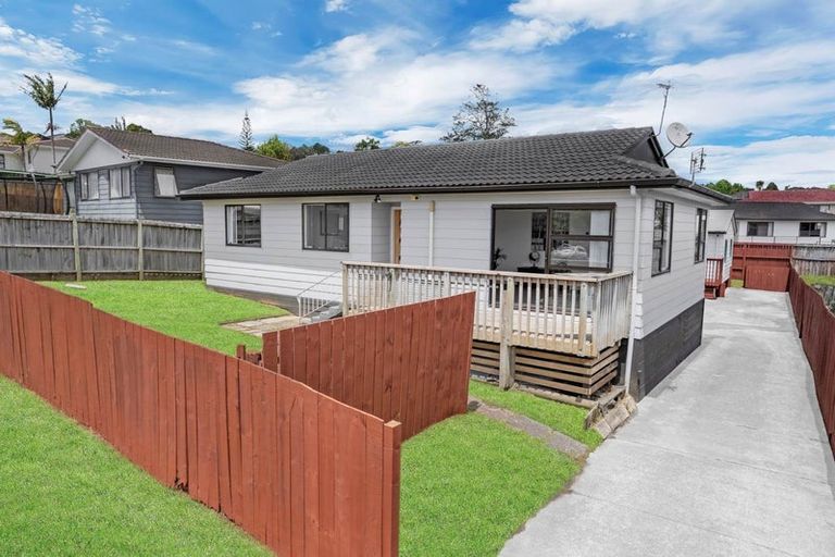 Photo of property in 148 Solar Road, Glen Eden, Auckland, 0602