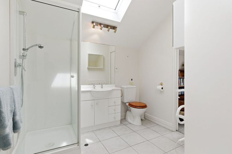 Photo of property in 58 Pipitea Street, Thorndon, Wellington, 6011