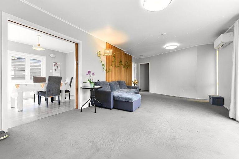 Photo of property in 12 Paulette Place, Queenwood, Hamilton, 3210