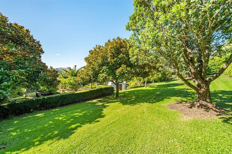 Photo of property in 360 Paremata Road, Whitby, Porirua, 5381