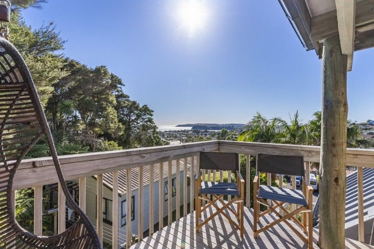 Photo of property in 25 Elliston Crescent, Stanmore Bay, Whangaparaoa, 0932