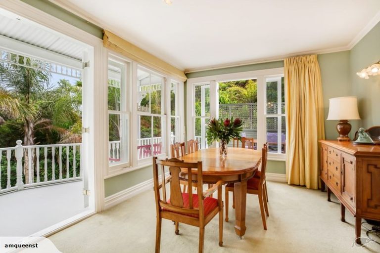 Photo of property in 36 Queen Street, Northcote Point, Auckland, 0627
